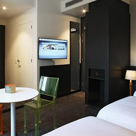 Belle Hotel